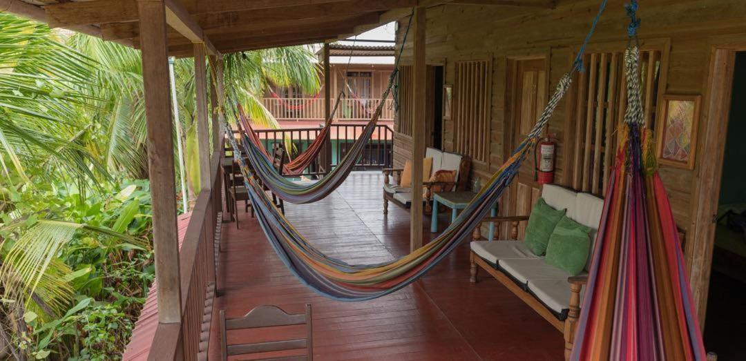 Valerie Emanuel Apartments Bocas Town Exterior foto