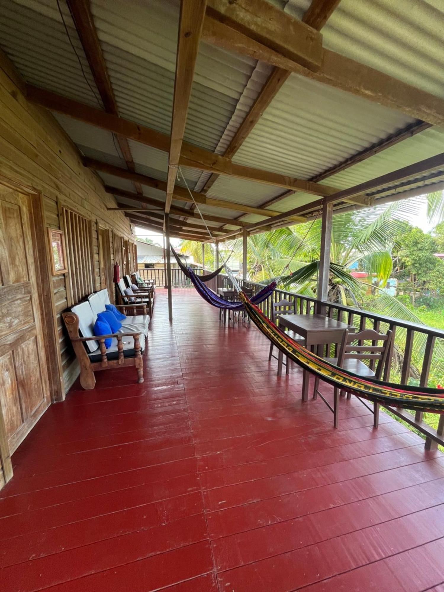 Valerie Emanuel Apartments Bocas Town Exterior foto