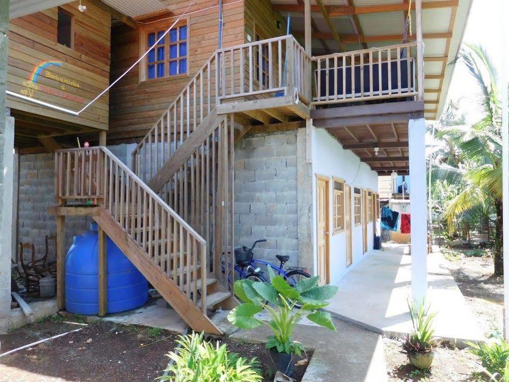 Valerie Emanuel Apartments Bocas Town Exterior foto